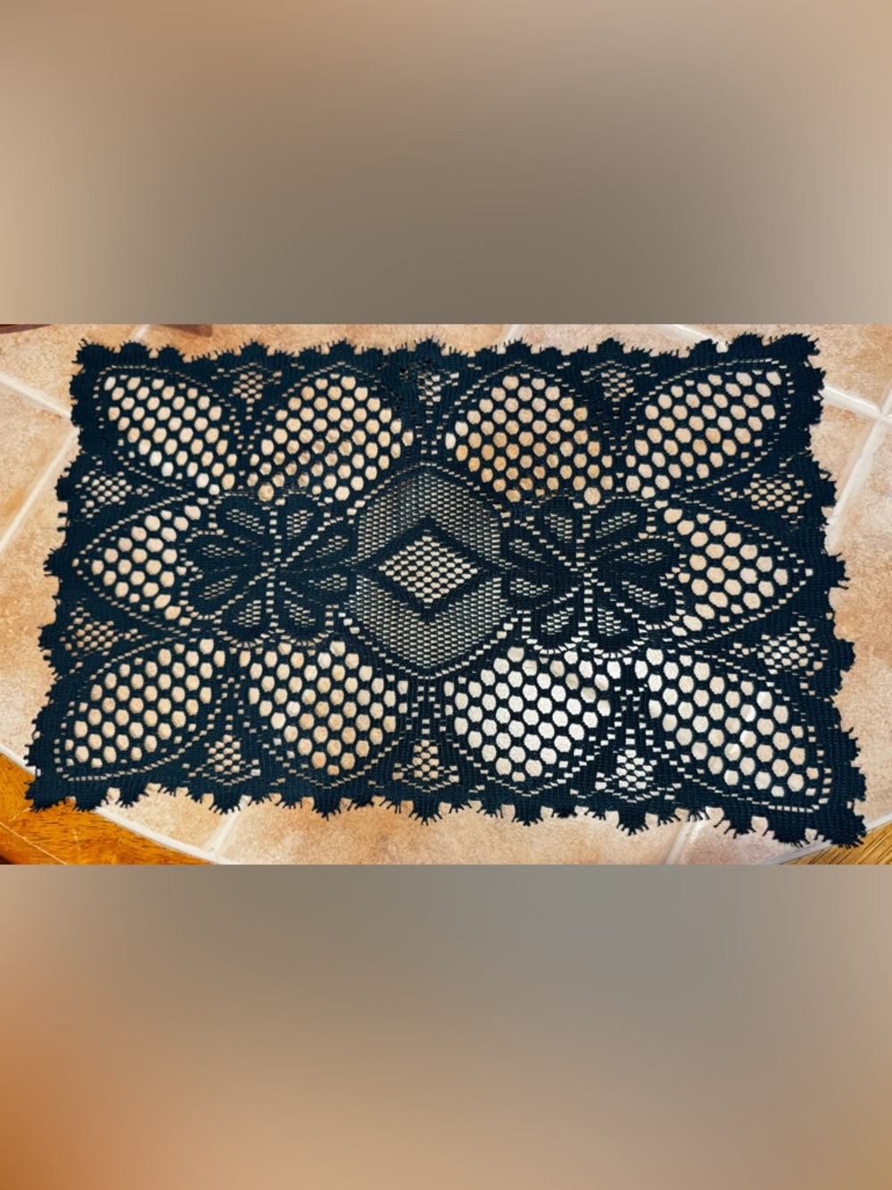 Vintage 3 Evergreen Doilies ✨